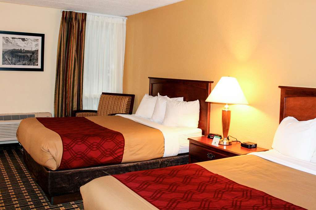 Econo Lodge Inn & Suites Brookings Room photo